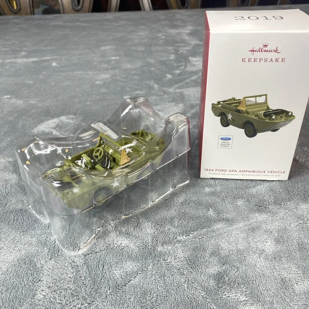 Hallmark  1944 Ford GPA Amphibious Vehicle  Keepsake Ornament 2019
